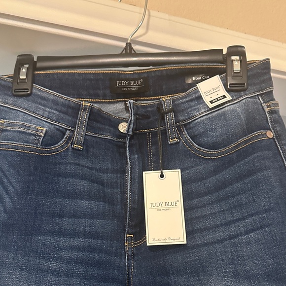 Judy Blue mid rise Dark Indigo Flare Jeans with Frayed Hem - Picture 3 of 5